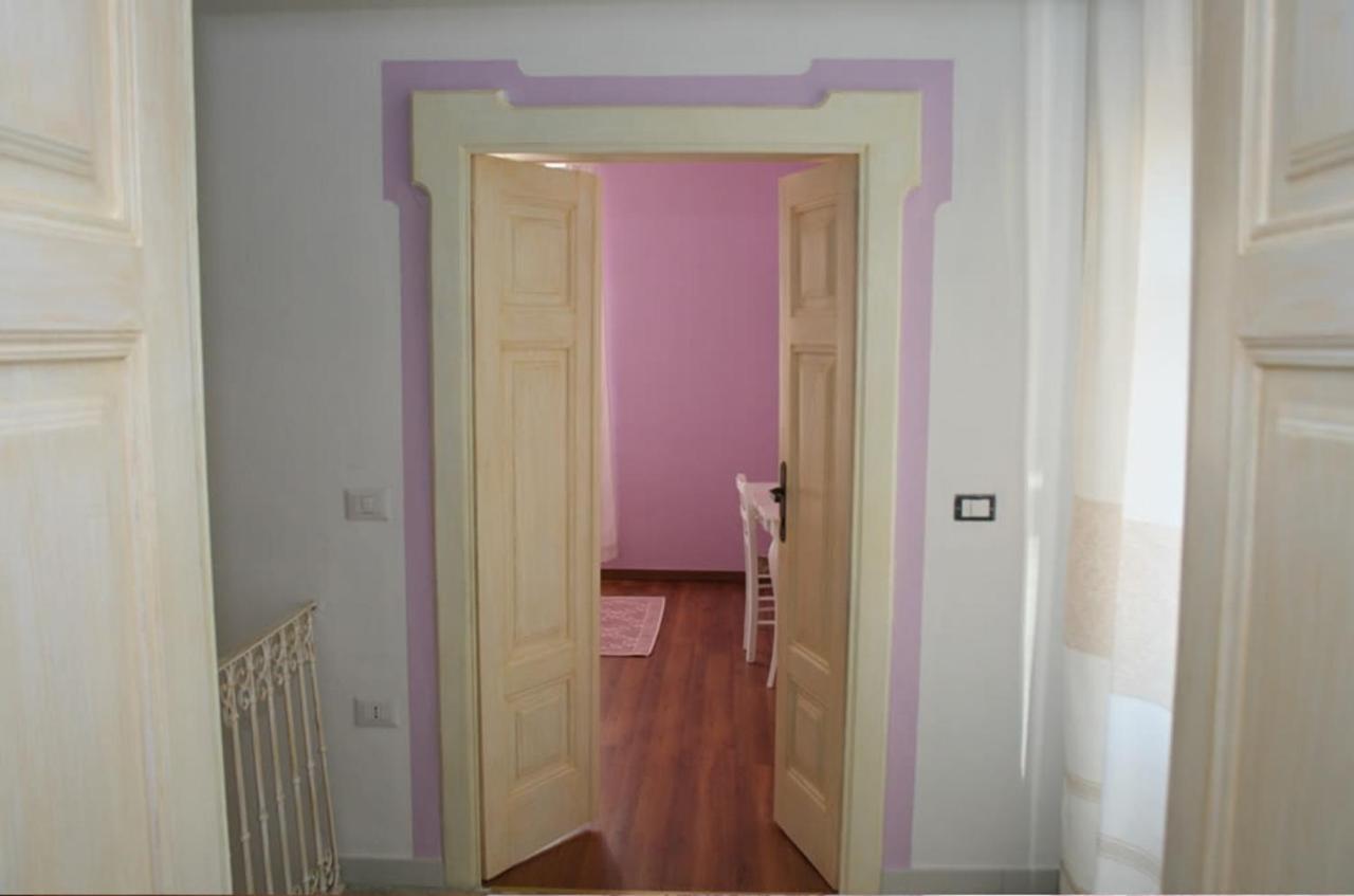 Guest House Le Gemelle Luras Kültér fotó